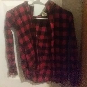 Black and red plad cover-up